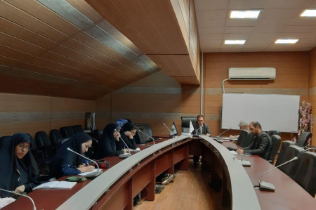 مردان بر زنان برتری دارند ؟